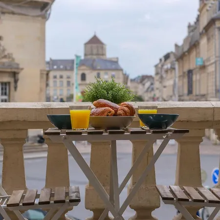 아파트 Renove Avec Terrasse Et Vue Unique !