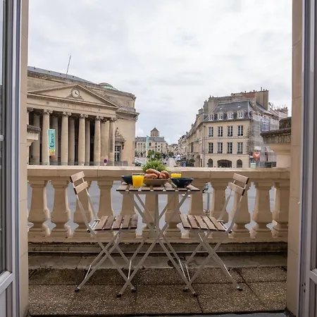 Renove Avec Terrasse Et Vue Unique ! Appartement